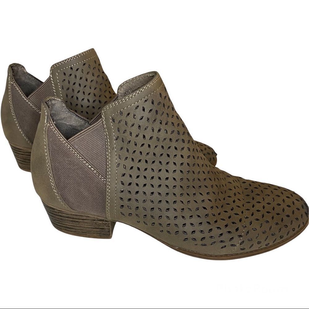 Seychelles Leather Booties Sz 7